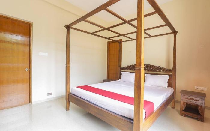 StayVista's Greenwoods Villa 8 - City-Center Villa with Private Pool, Terrace, Lift & Ping-Pong Tabl