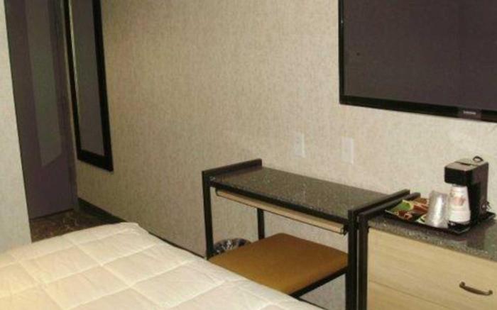 Rodeway Inn Near JFK Airport