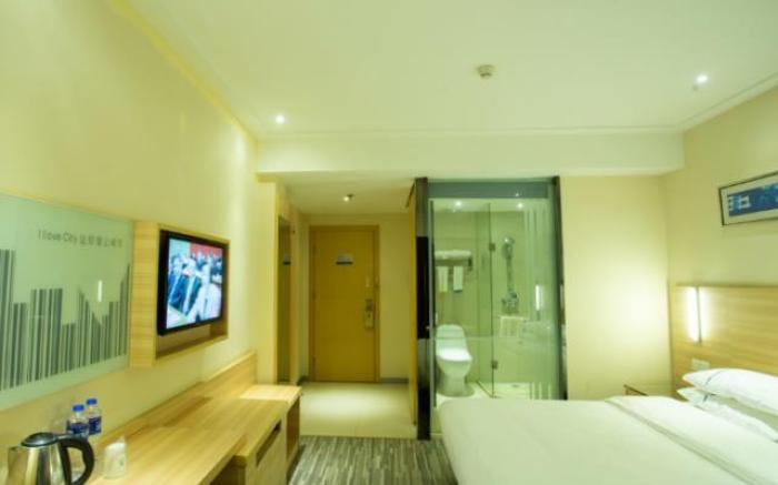 City Comfort Inn Huanggang Macheng City Macheng Square