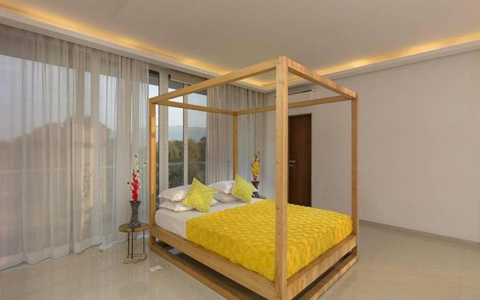 Cascades by Vista Rooms