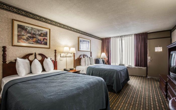 Inn & Suites