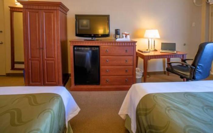 Quality Inn & Suites P.E. Trudeau Airport