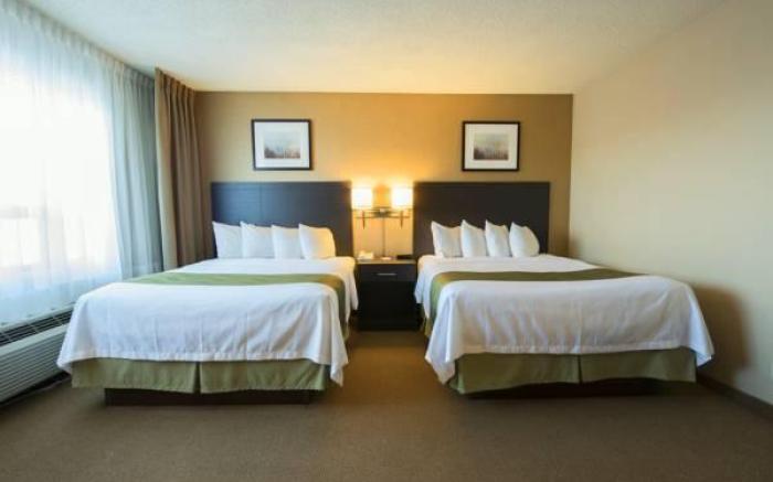 Quality Inn & Suites P.E. Trudeau Airport