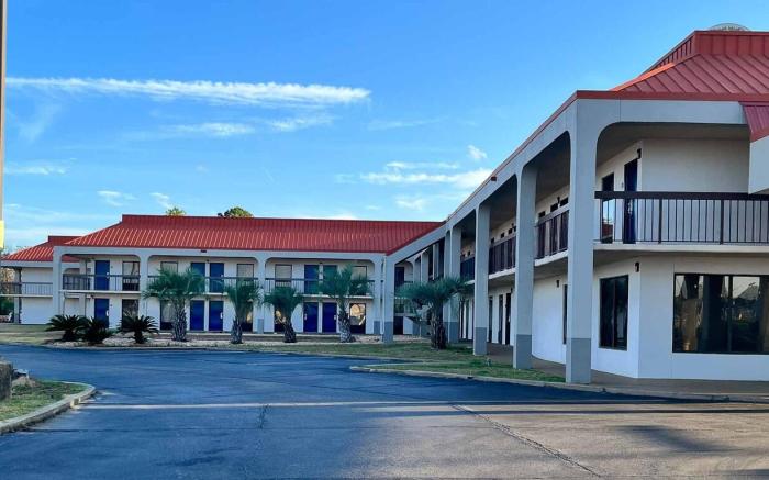 Motel 6 Montgomery, AL - Eastern Blvd.