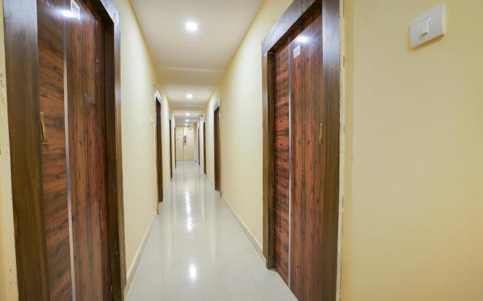 Hotel O R Square Stay Near LB Nagar Metro