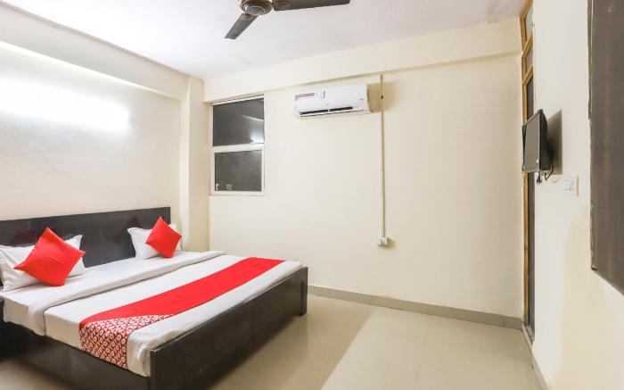 Hotel O Royal Residency