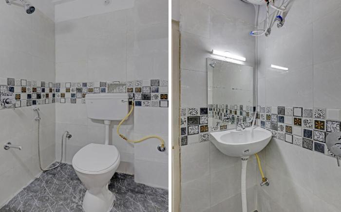 OYO 44035 Compact Studio KR Puram