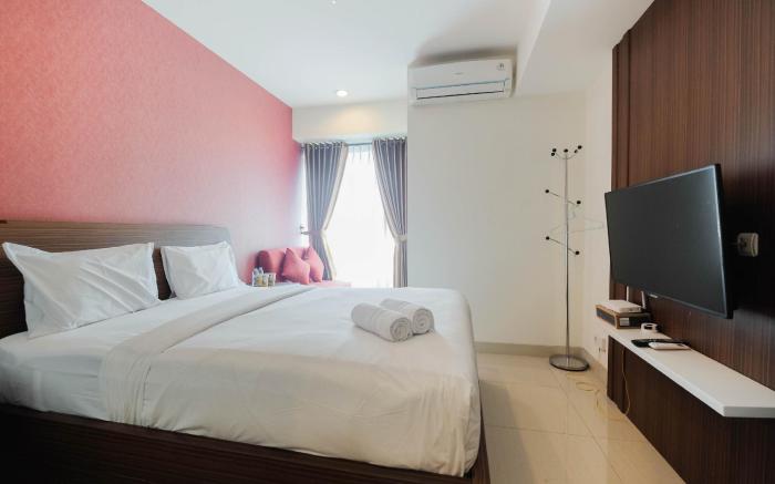 Cozy Studio Apt at Grand Kamala Lagoon By Travelio