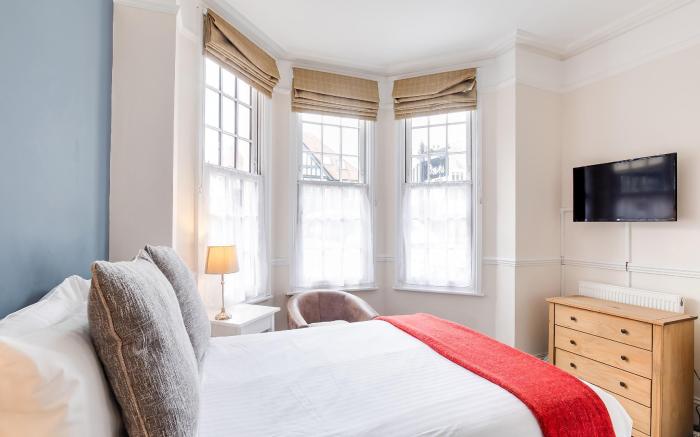 Iffley Town House