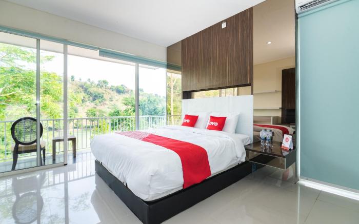 OYO 2001 Taman Dayu Villa Golf View
