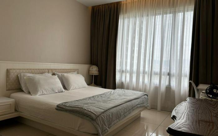 AMAZING WOODSBURY SUITE @ BUTTERWORTH