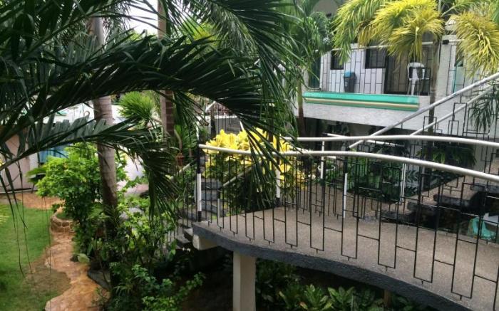 Turtle Inn Resort