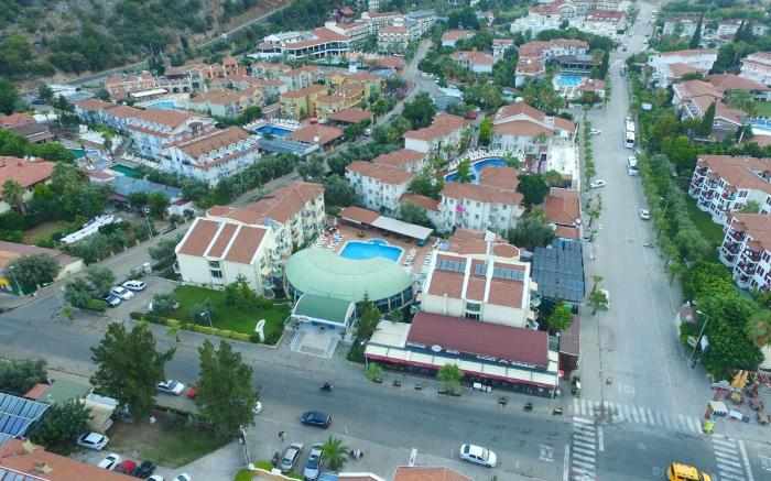 Belcehan Deluxe Hotel