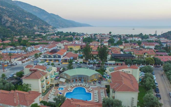 Belcehan Deluxe Hotel