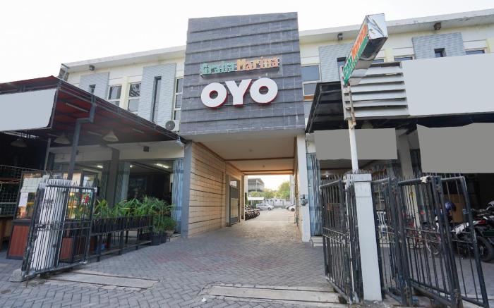 SUPER OYO 2075 Graha Marina
