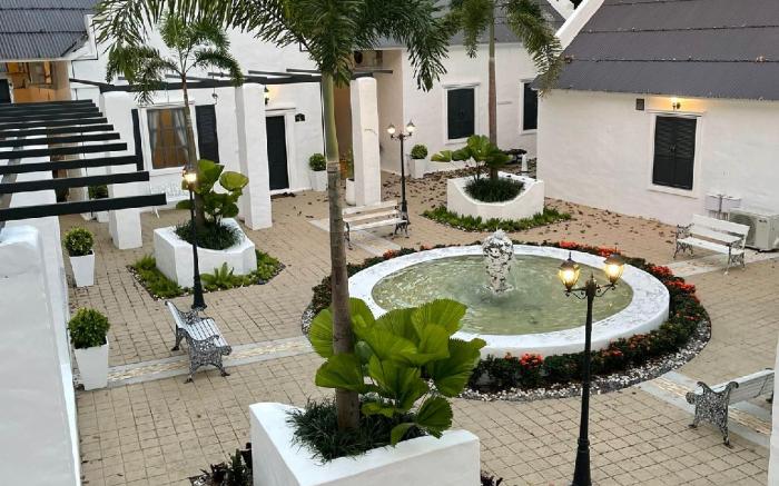 Milky Bay Resort