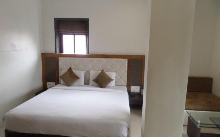 Hotel Raj Palace