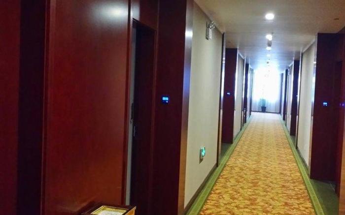 GreenTree Inn Xuzhou High Speed Railway Zhangqian Square Business Hotel