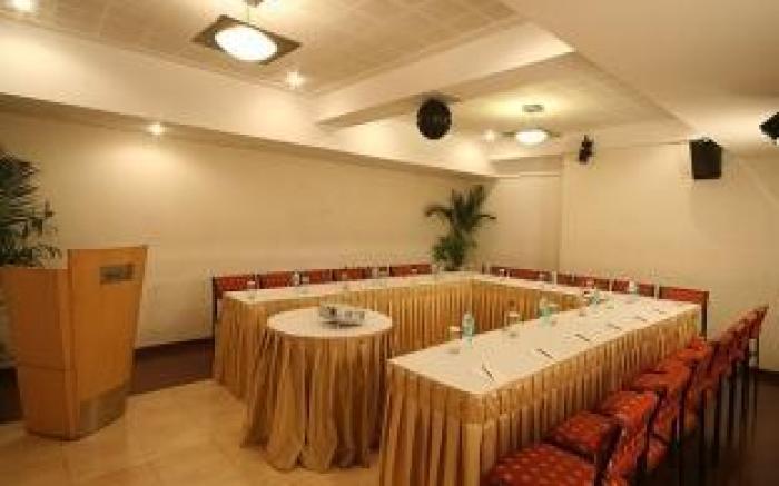 Hotel Suncity Residency