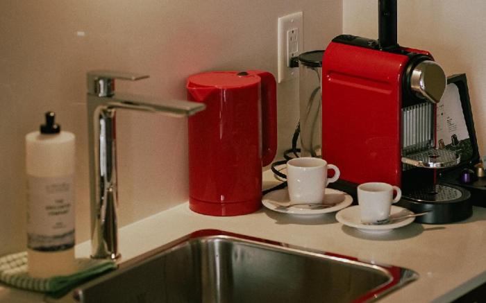 Le Saint-Sulpice Hotel Montreal