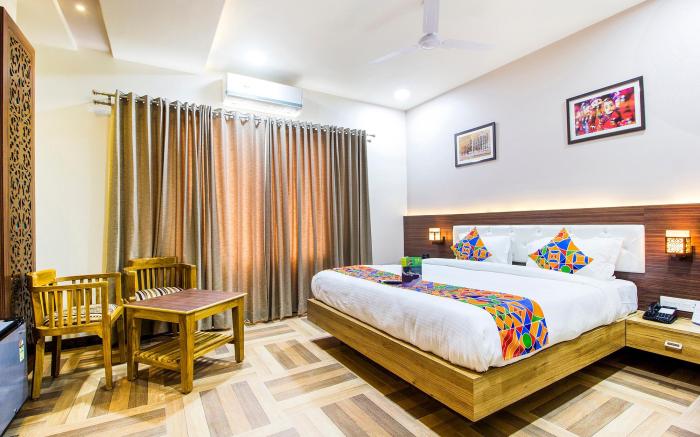 FabHotel The Royal CM Plaza