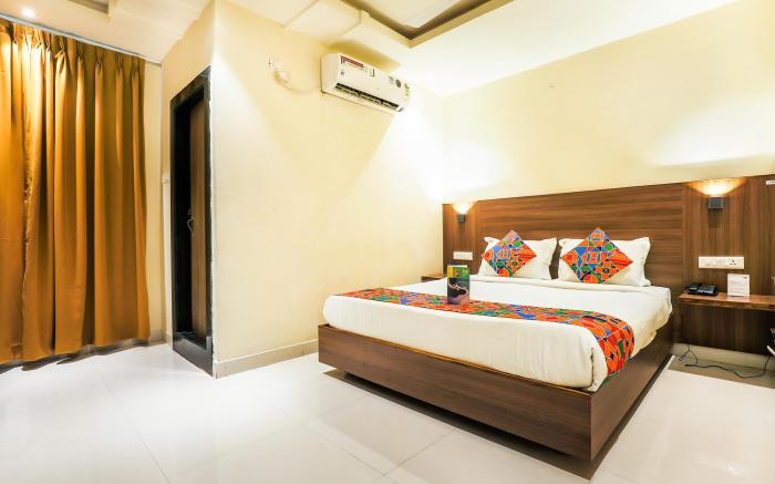 FabHotel RR Grand - Next to Trendset Mall