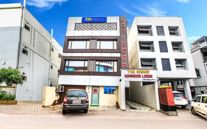 FabExpress The Grand Kohinoor - Behind APMC Police station