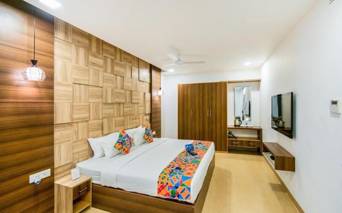 FabHotel Golden Swan