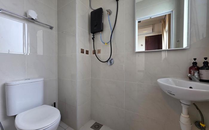 Seaview & Bathtub | The Aria Luxe Suite @Danga Bay