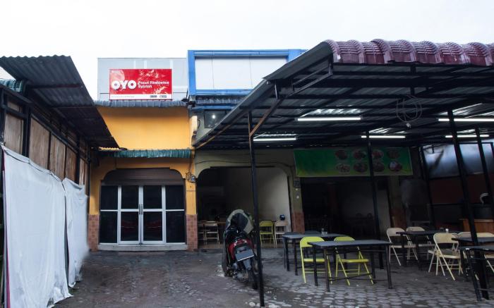OYO 1733 Pocut Residence Syaria