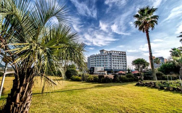 Aimi Jeju Beach Hotel Hamdeok W