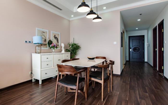 ChizzHomes Serviced Apartment Vinhomes Royal city