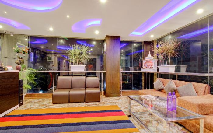 Super Townhouse OAK Hind Palace Near Gomti Riverfront Park