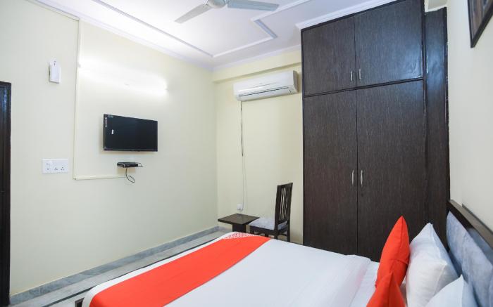 Hotel O Golden Suites