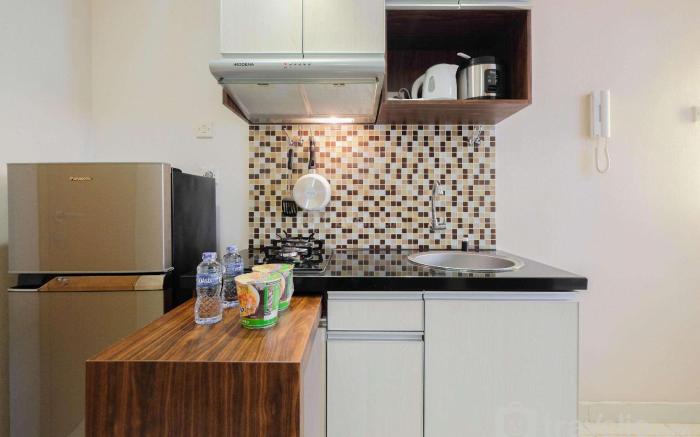 Cozy Studio Apartment @Cinere Bellevue By Travelio