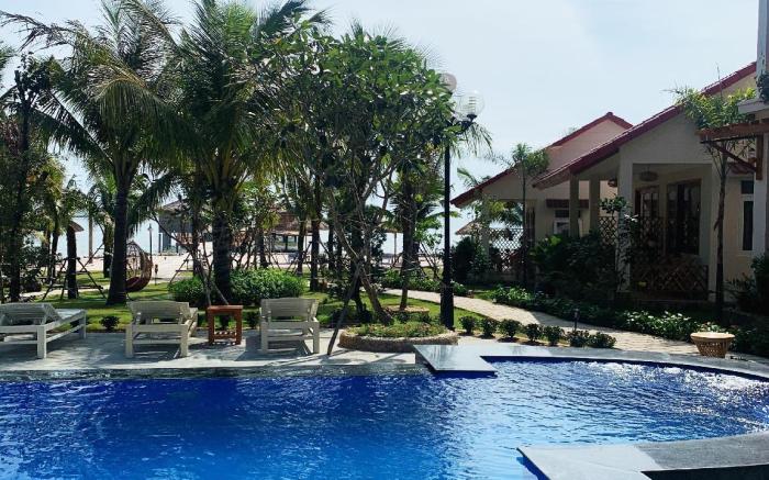 Naomi Resort