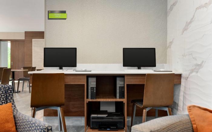 La Quinta Inn & Suites by Wyndham Montgomery