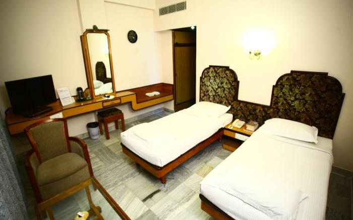 Hotel Sindhuri Park