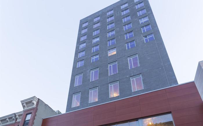 Edge Hotel