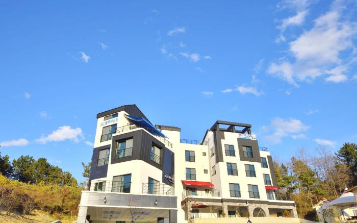 Samcheok Blue Mountain Pension