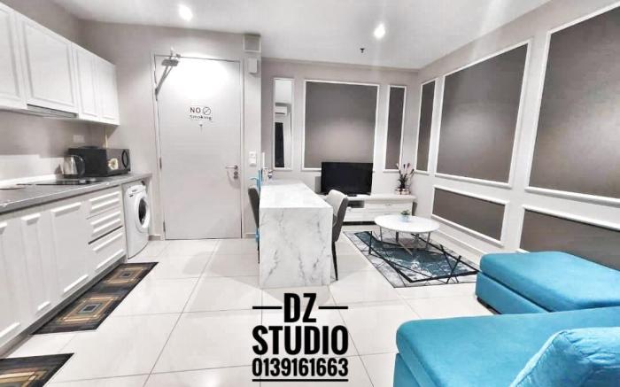 Dz Studio and Suite Parisien Tower @ i-City