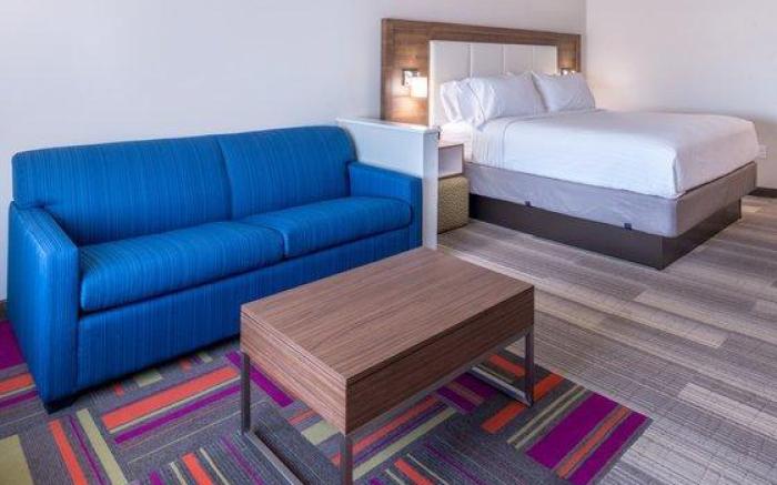 Holiday Inn Express & Suites Fort Worth West By IHG