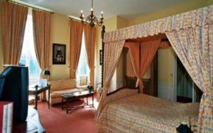 Chateau De La Motte Fenelon