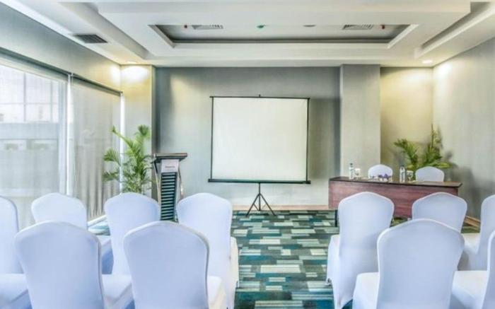 KHAS Makassar Hotel