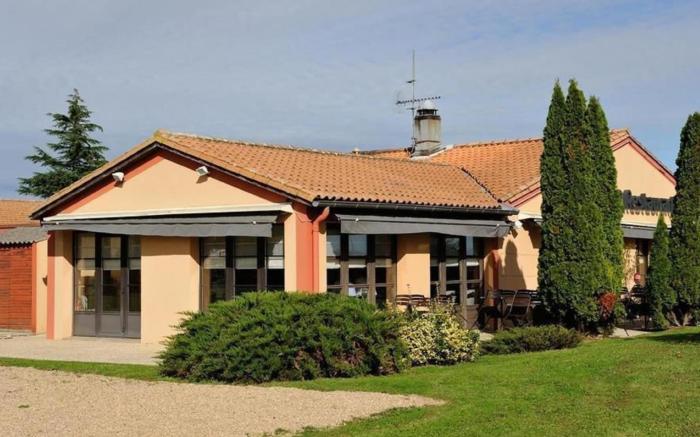 Campanile NATURE - Niort Est La Crèche