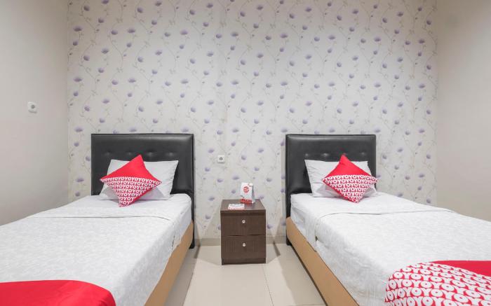 Hotel O Makassar near Pantai Losari formerly Hotel Astra Novilia