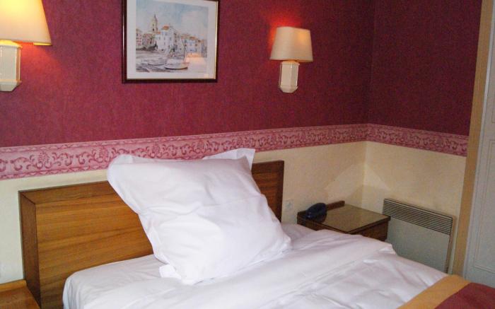 Hotel 1er Consul Rouen                                                          