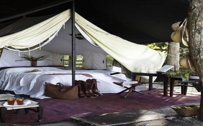 Tiger Tops Tharu Lodge