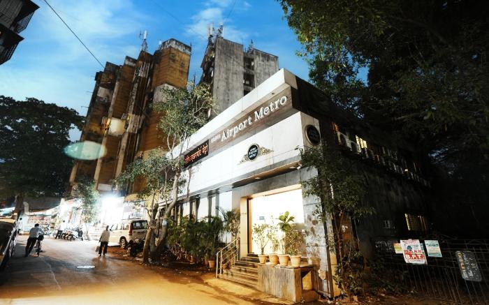 Hotel Airport Metro Near Chhatrapati Shivaji International Airport