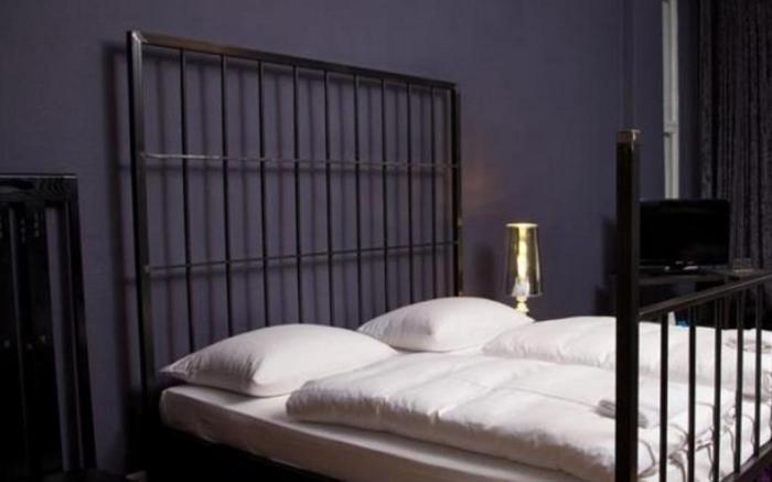 ArtHotel Connection